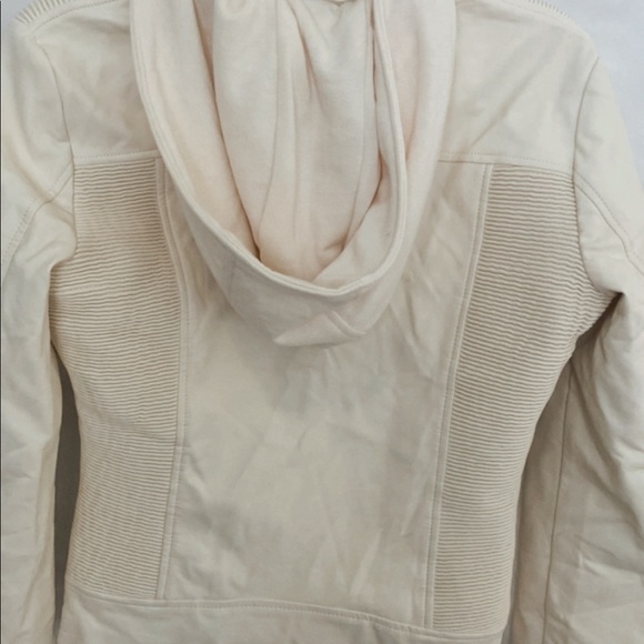 guess jacket - Picture 3 of 3